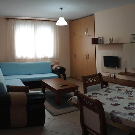 Comfortable Apartment Shëngjin Екстериор снимка