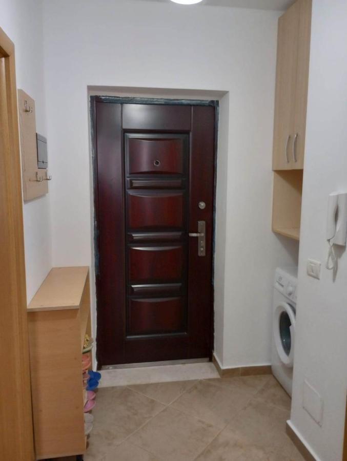Comfortable Apartment Shëngjin Екстериор снимка